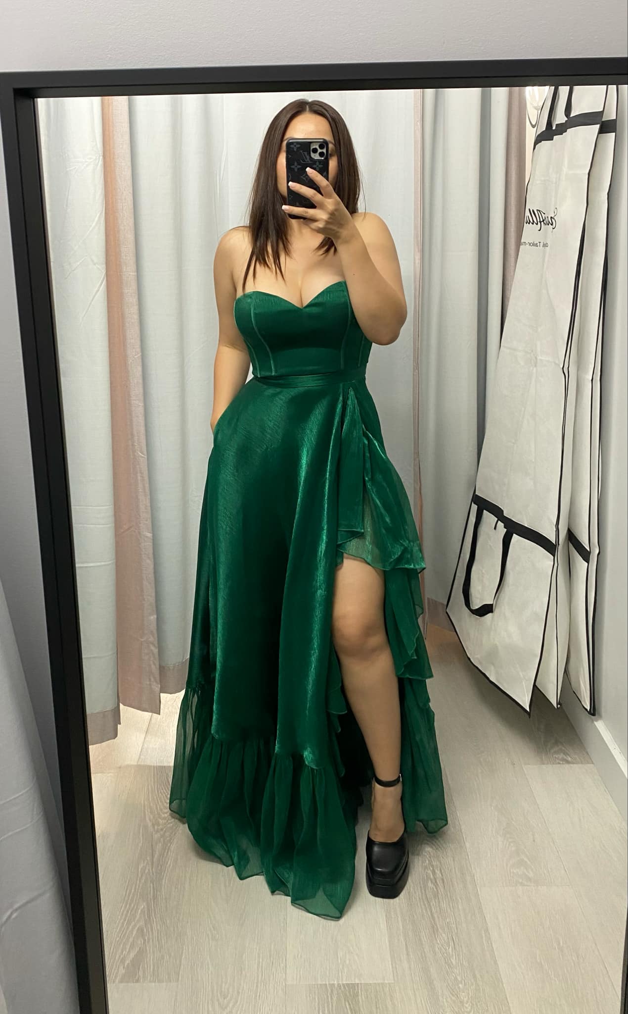 Jasmine emerald green formal dress (with pockets, removable adjustable straps)