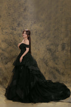 Load image into Gallery viewer, Hannah black waterfall wedding dress with detachable off shoulder (shoulder strap included)