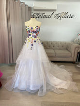 Load image into Gallery viewer, Trinitee floral waterfall wedding dress with separate puffy long sleeve ( have pockets, removable adjustable straps)