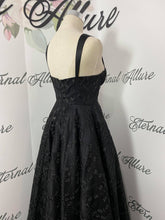 Load image into Gallery viewer, Tina formal dress Debutante dress