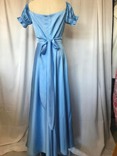 Load image into Gallery viewer, Nikki long dress satin fabric with pockets