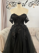 Load image into Gallery viewer, Anna black wedding dress, black formal dress
