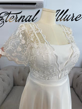 Load image into Gallery viewer, Megan wedding dress with slit and pockets .
