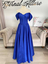Load image into Gallery viewer, Emily royal blue formal dress with off shoulder sleeves , have pockets and slit .( sleeves removable)

