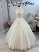 Load image into Gallery viewer, Aaliyah sparkle wedding dress (dress hoops skirt included )
