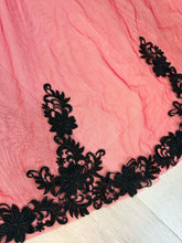 Load image into Gallery viewer, Red and black veil cathedral length.
