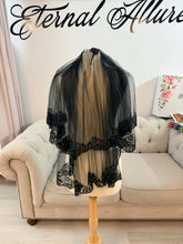 Load image into Gallery viewer, black veil with lace mini length.
