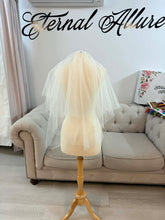 Load image into Gallery viewer, Mini length veil 2 layers
