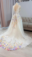 Load image into Gallery viewer, Bella floral wedding dress with slit and pockets (off shoulders and long sleeves removable ) . The veil not included
