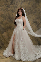 Load image into Gallery viewer, Jenny A-line lace wedding dress with pockets and slit .
