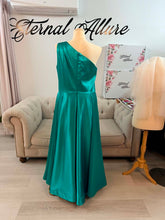 Load image into Gallery viewer, Joanne formal dress with pockets and slit.
