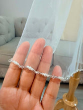 Load image into Gallery viewer, Beaded veil hips length
