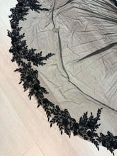 Load image into Gallery viewer, Black 3D lace cathedral length veil 3m

