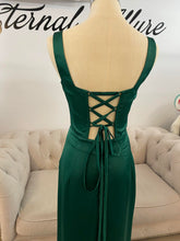 Load image into Gallery viewer, Madision square neckline formal dress with slit. (emerald green)
