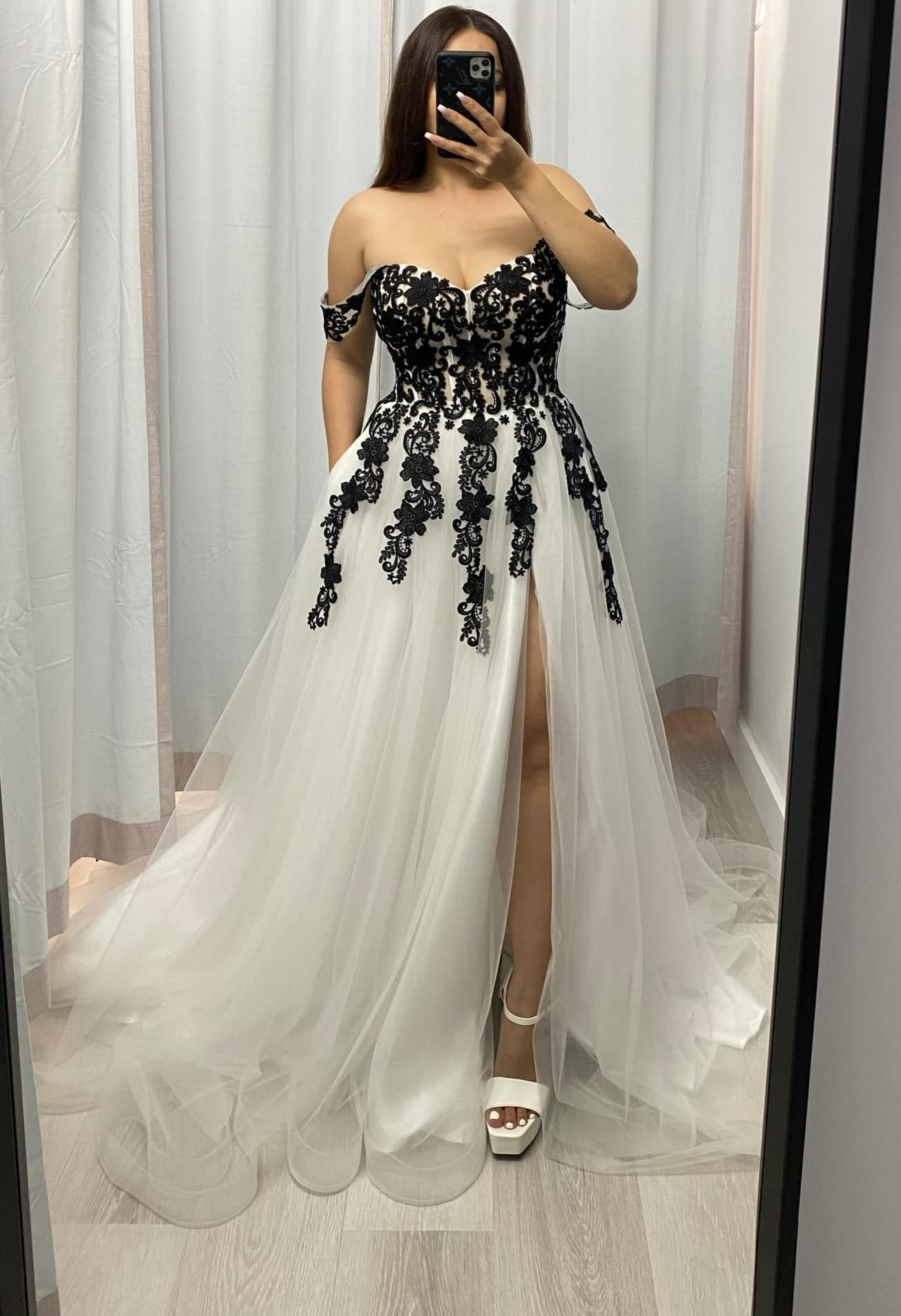 Taylah black and white wedding dress with pockets , slit . ( removable – Eternal Allure Pty Ltd