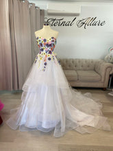 Load image into Gallery viewer, Trinitee floral waterfall wedding dress with separate puffy long sleeve ( have pockets, removable adjustable straps)
